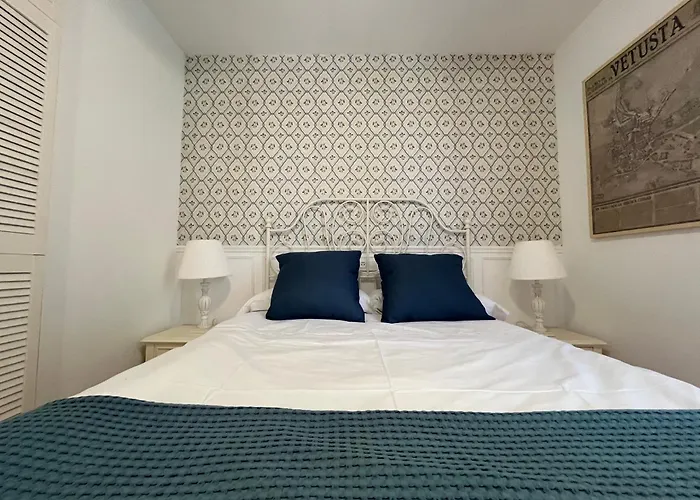 El Jardin De Vetusta Apartment